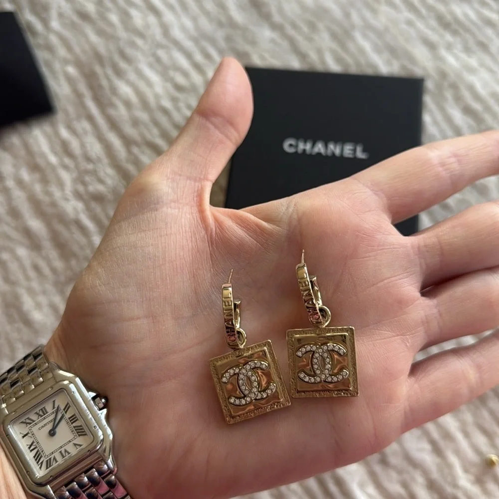 Chanel pendant double c crystal earrings